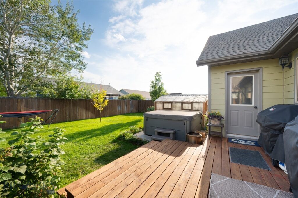 56 Thatch Wood Lane, Bozeman MT 59718