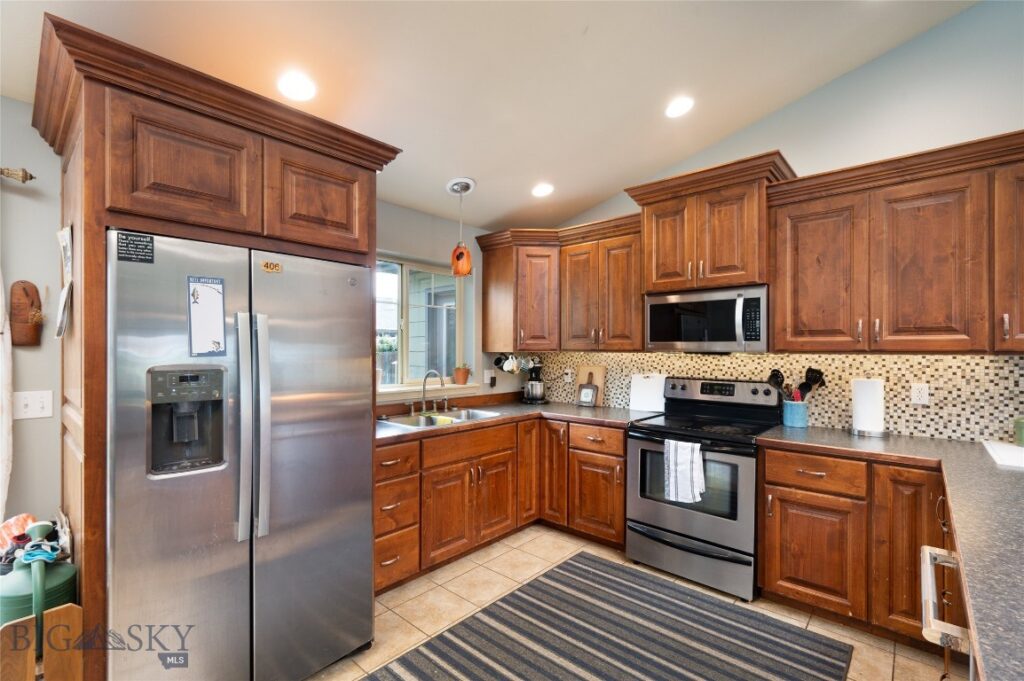 56 Thatch Wood Lane, Bozeman MT 59718