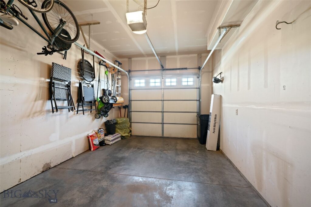 1015 Longbow Lane, Bozeman MT 59718