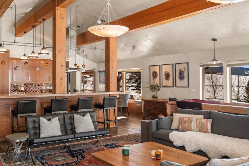 7180 Tepee Ridge Road, Bozeman MT 59715