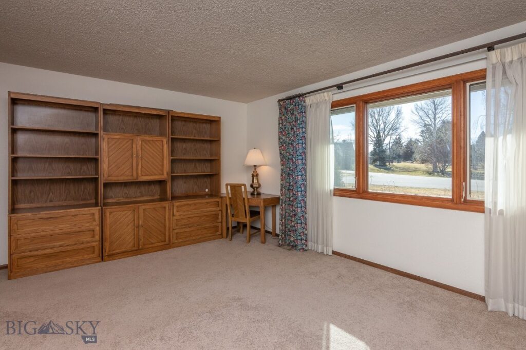 25 Riverside Drive, Bozeman MT 59715