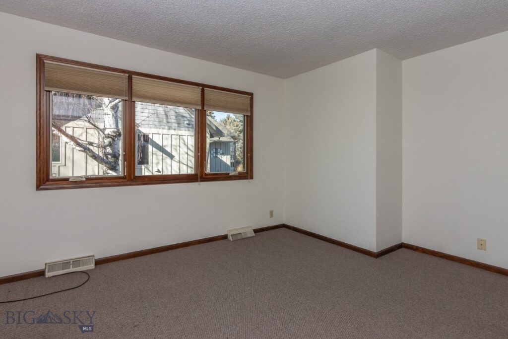 25 Riverside Drive, Bozeman MT 59715