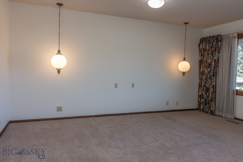 25 Riverside Drive, Bozeman MT 59715