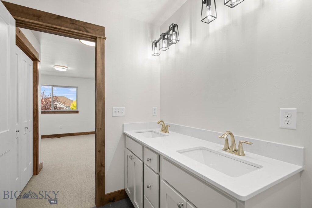 1051 Baxter Creek Way, Bozeman MT 59718