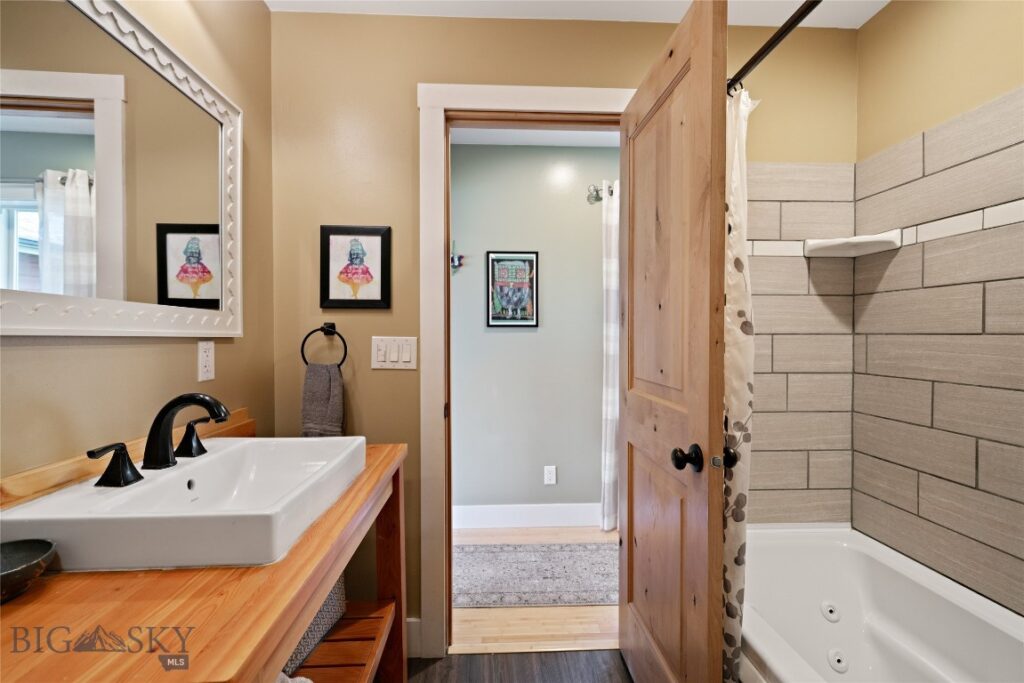 1609 Hillside Lane, Bozeman MT 59715