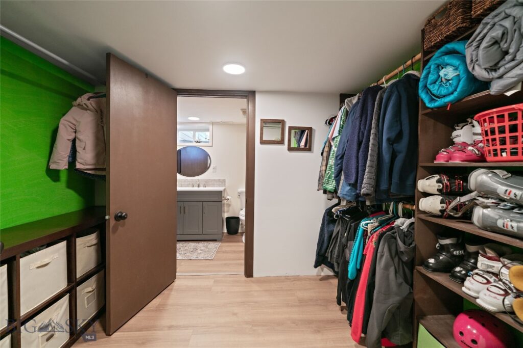 1609 Hillside Lane, Bozeman MT 59715