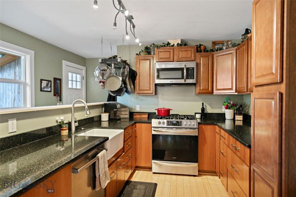 1609 Hillside Lane, Bozeman MT 59715