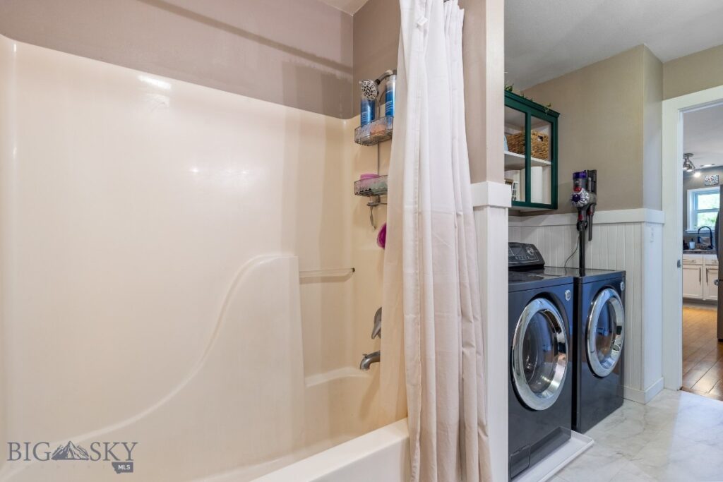 433 N Hunters Way, Bozeman MT 59718