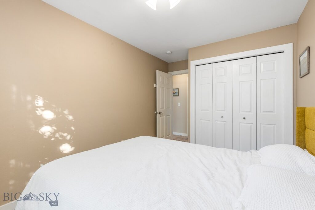 433 N Hunters Way, Bozeman MT 59718