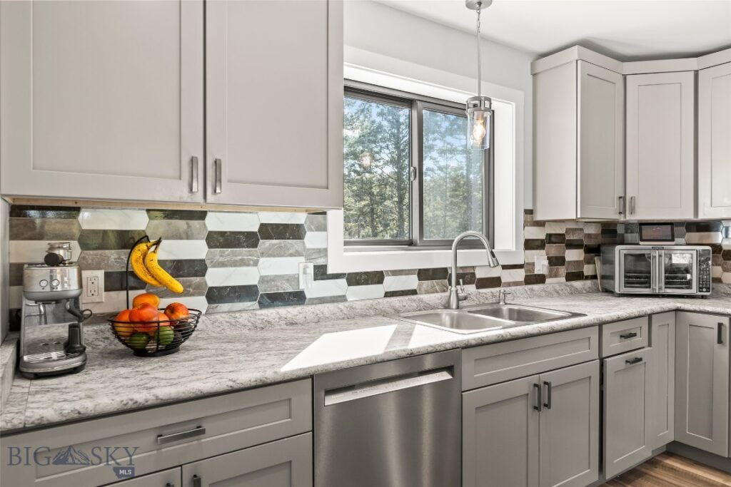 34 Mountain Springs Lane, Bozeman MT 59715