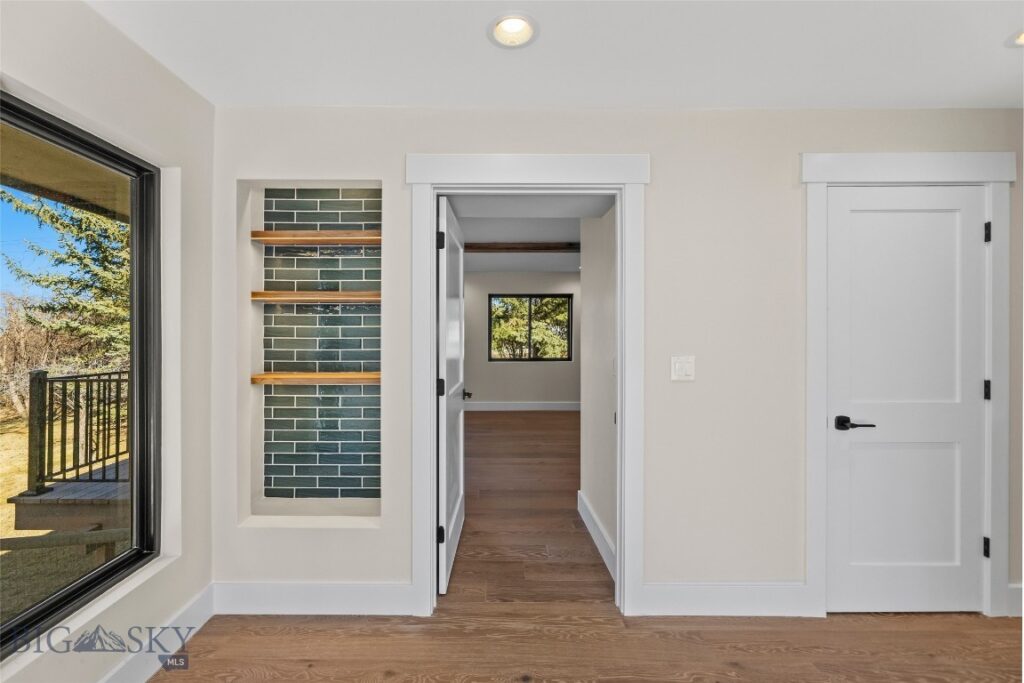 8454 Goldenstein, Bozeman MT 59715