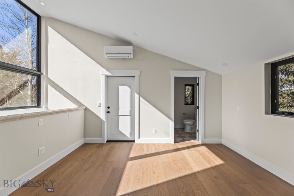 8454 Goldenstein, Bozeman MT 59715