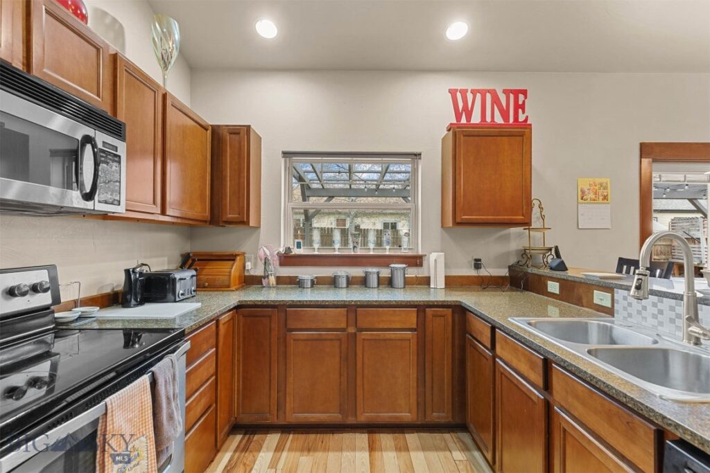 325 Cedar Wood Circle, Bozeman MT 59718