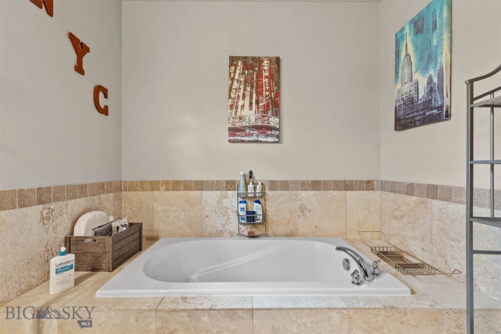 325 Cedar Wood Circle, Bozeman MT 59718