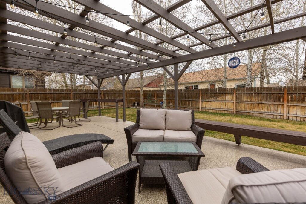 325 Cedar Wood Circle, Bozeman MT 59718