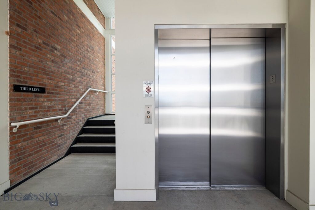 150 Village Crossing Way, Bozeman MT 59715