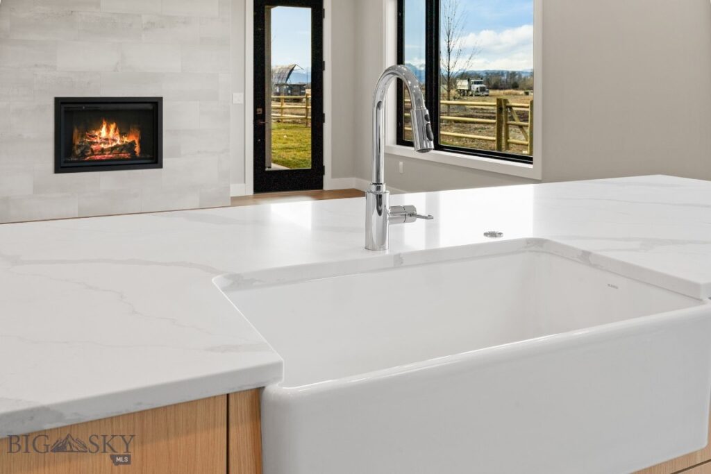 141 Creekbank Loop, Bozeman MT 59718