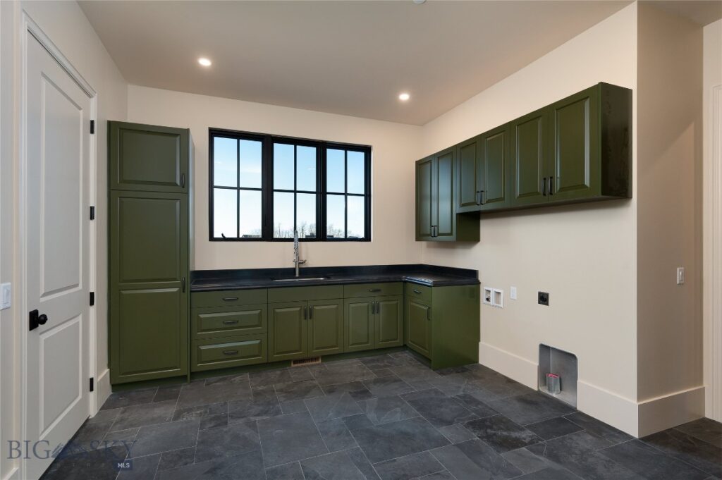 657 Hyalite View Drive, Bozeman MT 59718