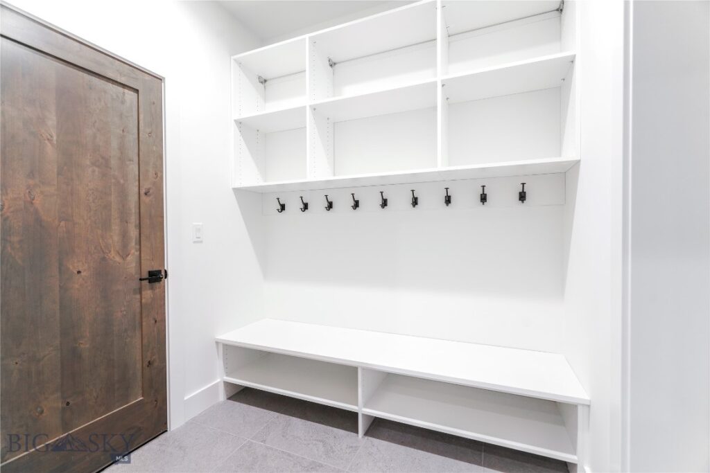 794 Naya Nuki Drive, Bozeman MT 59715