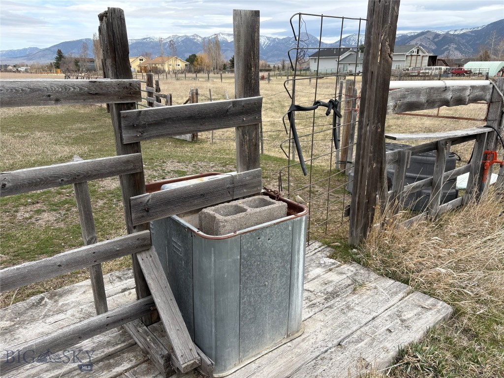 2950 Nelson Road, Bozeman MT 59718