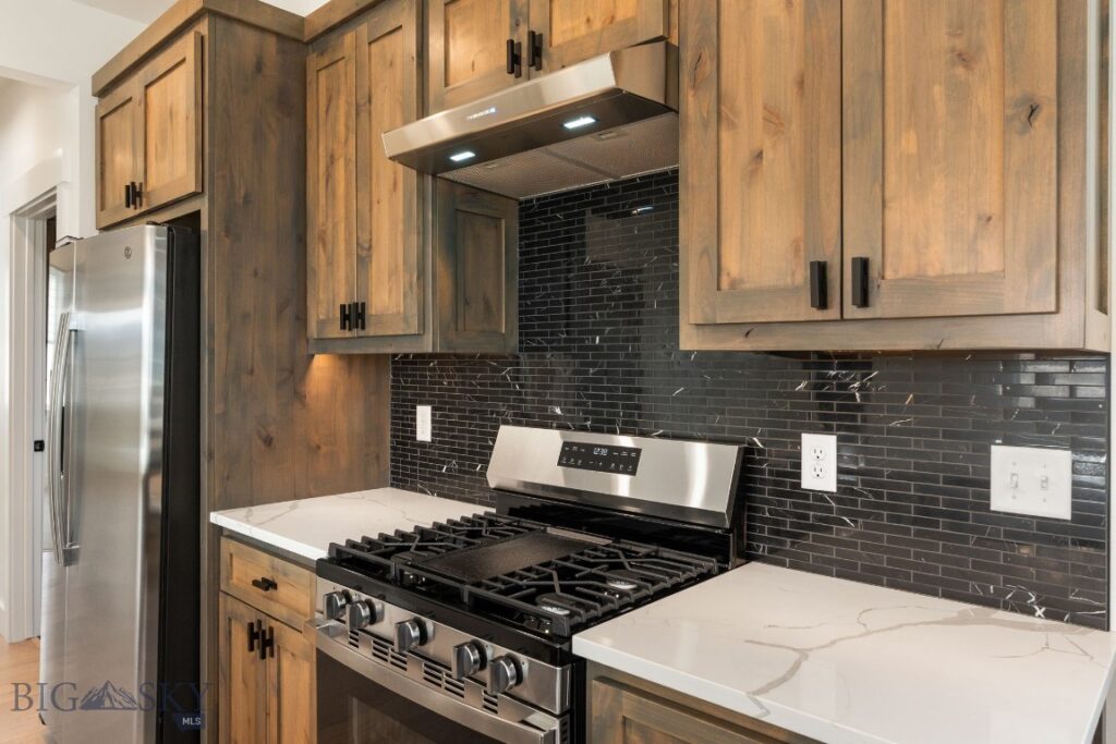 915 Arnold, Bozeman MT 59715