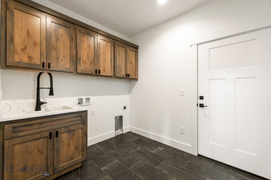 915 Arnold, Bozeman MT 59715