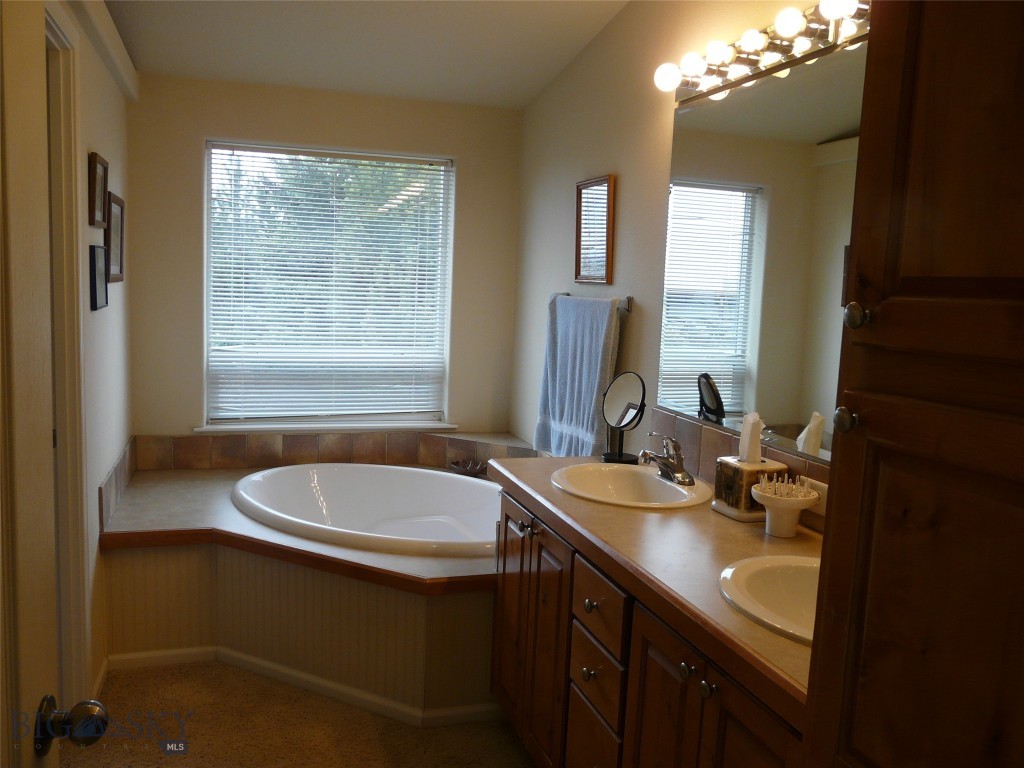 7543 Fowler Lane, Bozeman MT 59718