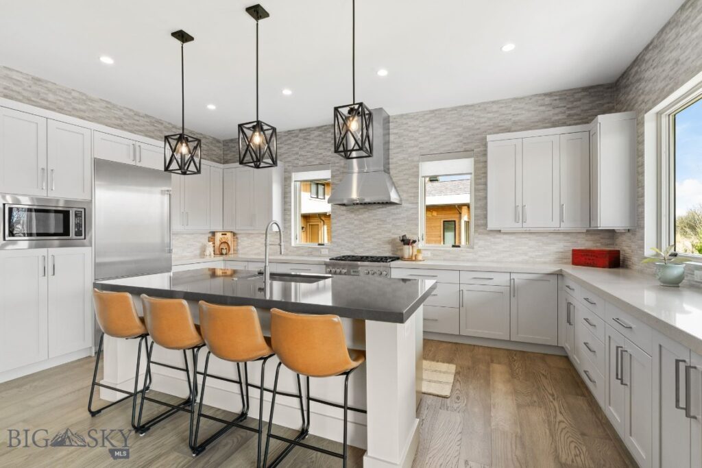 96 Defender Lane, Bozeman MT 59718