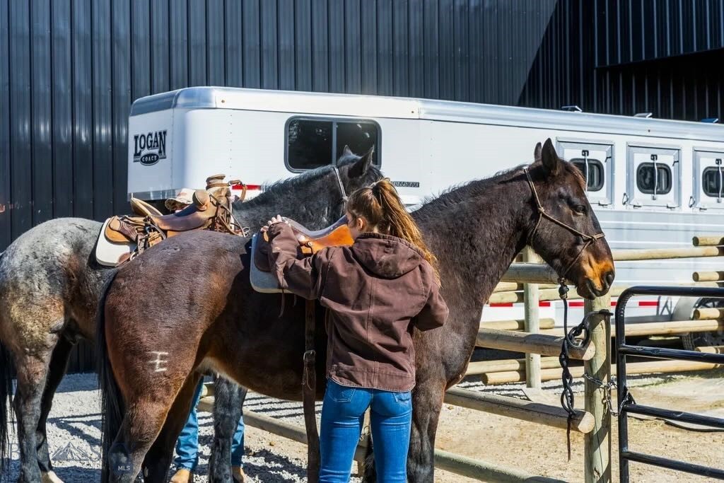 69 Upper Rainbow, Bozeman MT 59718