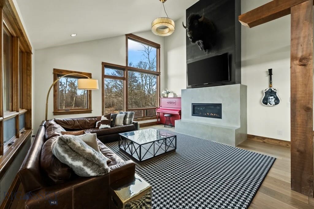 69 Upper Rainbow, Bozeman MT 59718