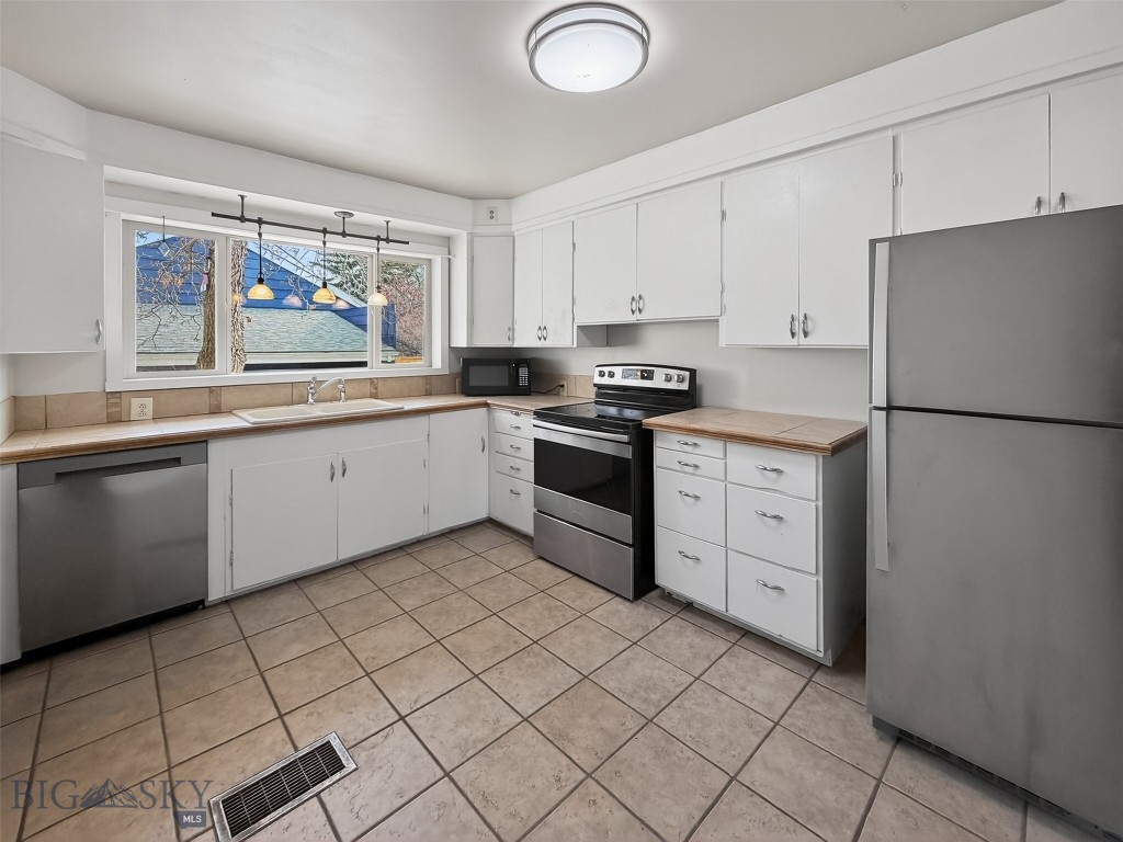 1302 S 3rd, Bozeman MT 59715