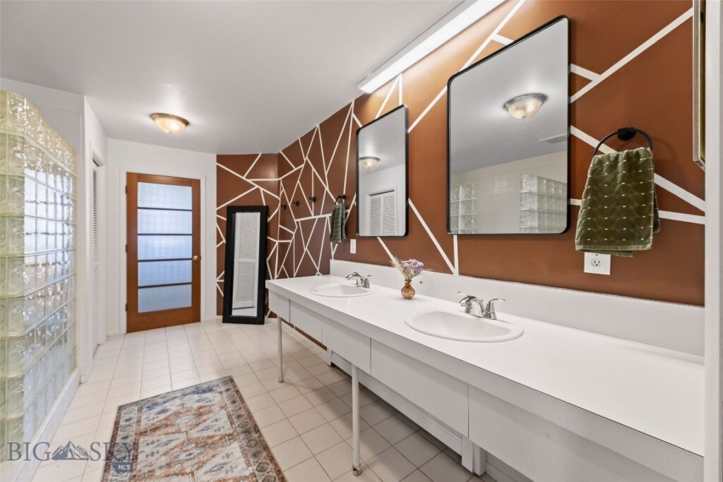 502 S 10th Avenue, Bozeman MT 59715