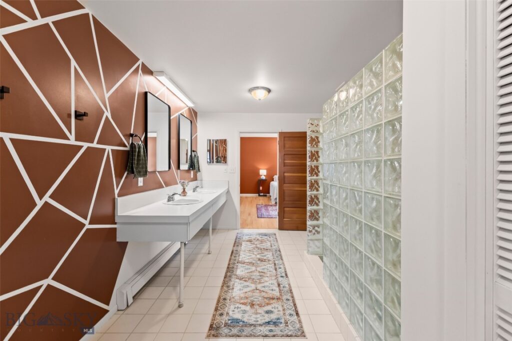 502 S 10th Avenue, Bozeman MT 59715