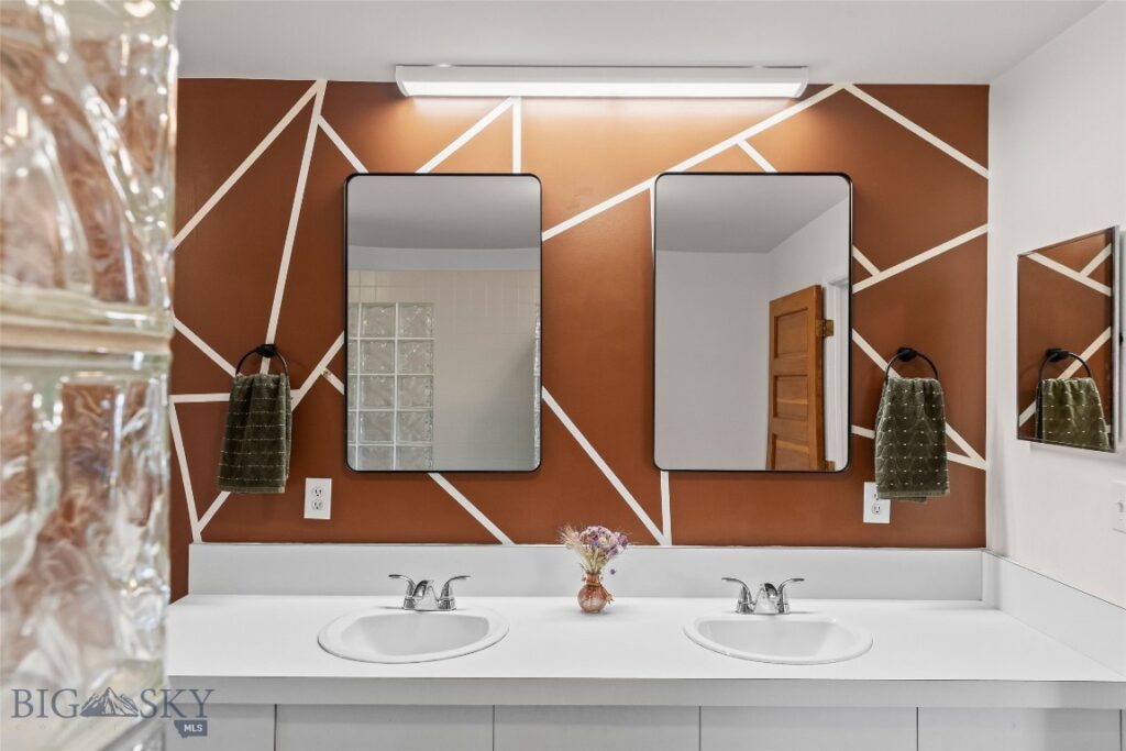 502 S 10th Avenue, Bozeman MT 59715