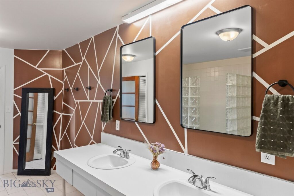 502 S 10th Avenue, Bozeman MT 59715