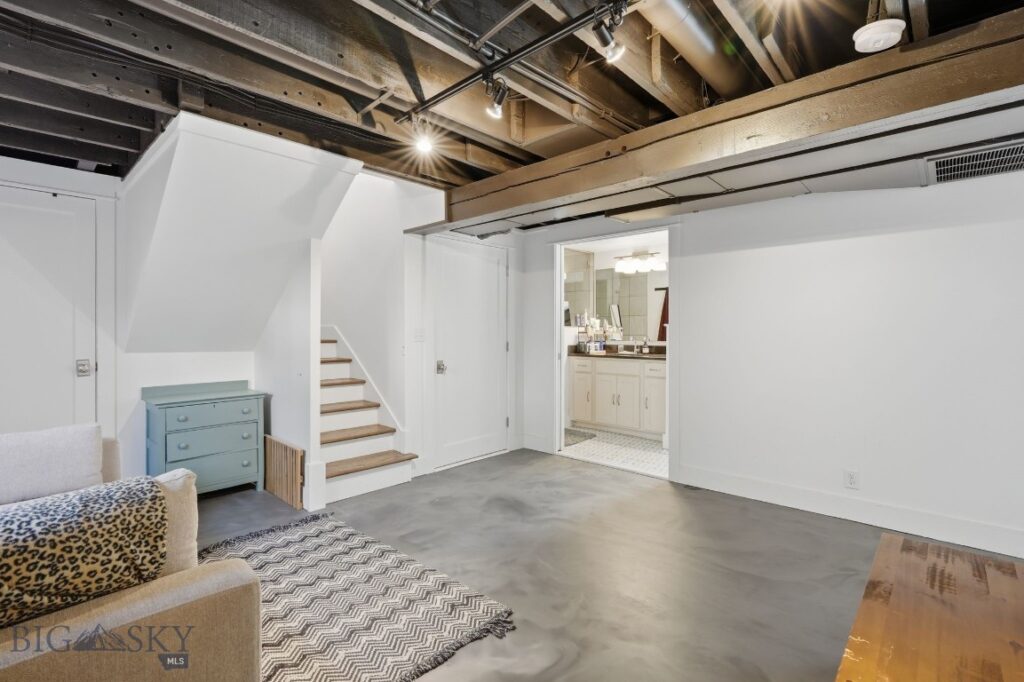 1110 S 3rd, Bozeman MT 59715