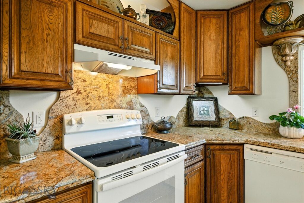 12 Pathfinder Trail, Bozeman MT 59718