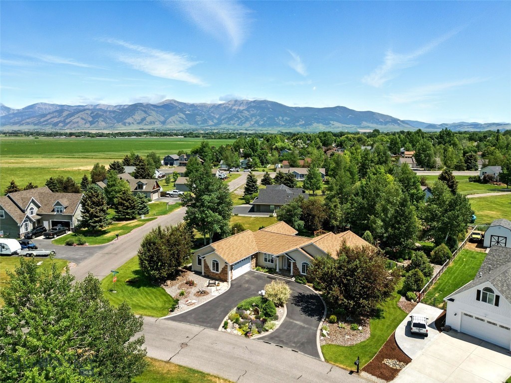 12 Pathfinder Trail, Bozeman MT 59718