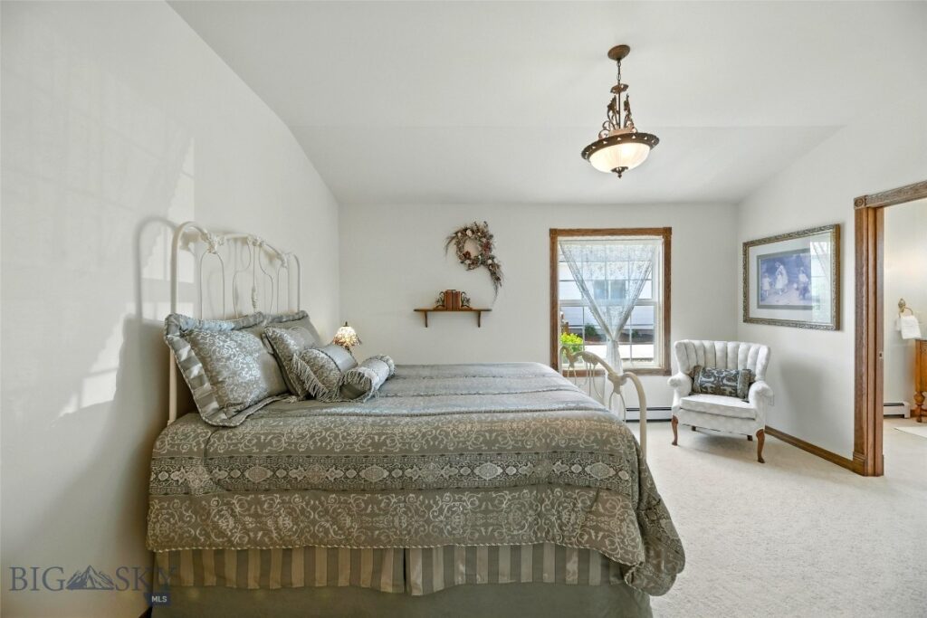 12 Pathfinder Trail, Bozeman MT 59718