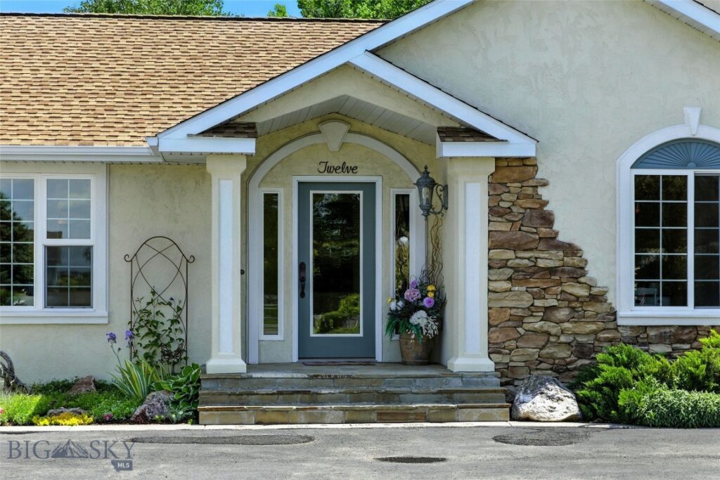 12 Pathfinder Trail, Bozeman MT 59718