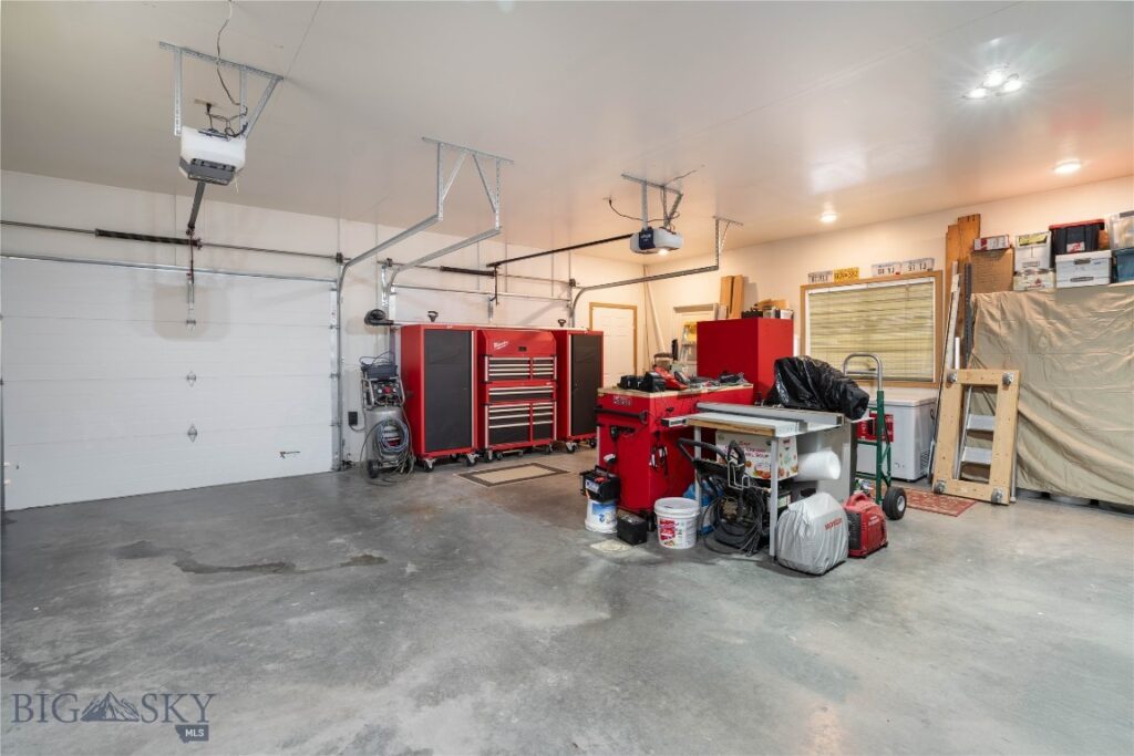 3227 Shooting Star Lane, Bozeman MT 59715