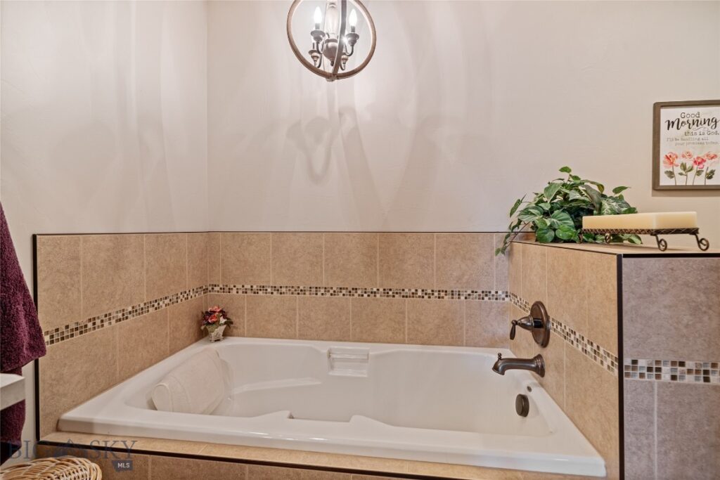 525 Colt Road, Bozeman MT 59715