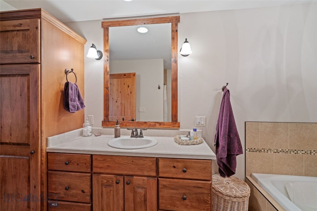 525 Colt Road, Bozeman MT 59715