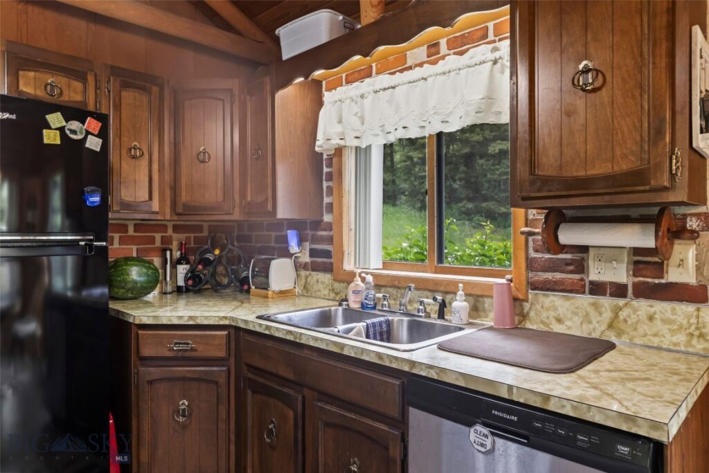 65 Quinn Creek Road, Bozeman MT 59715