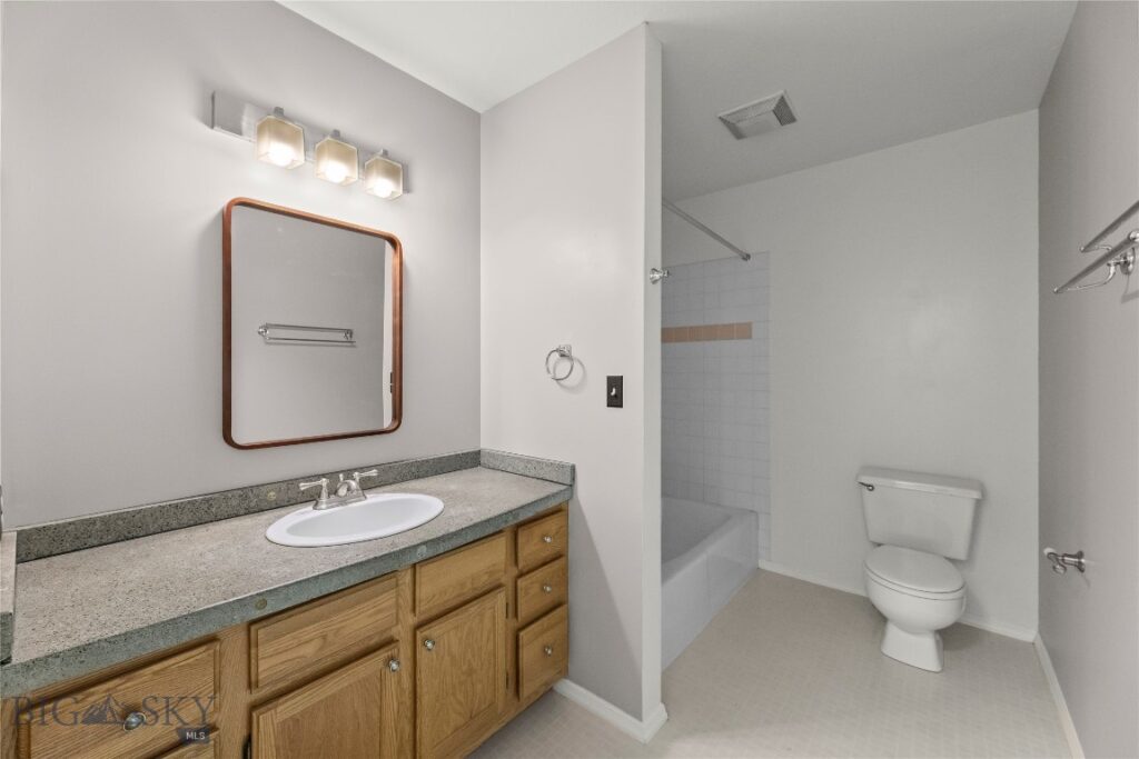 112 E College Street, Bozeman MT 59715