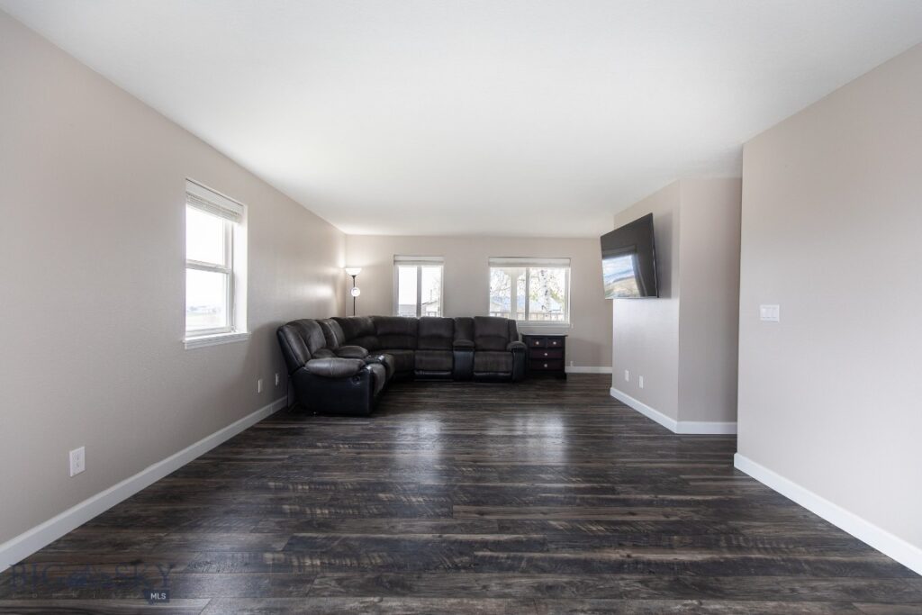 8116 Alamosa Circle, Bozeman MT 59718