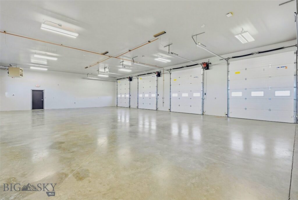 2777 N 7th Avenue, Bozeman MT 59715