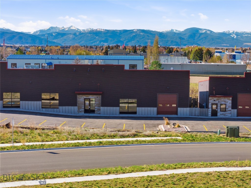 2777 N 7th Avenue, Bozeman MT 59715