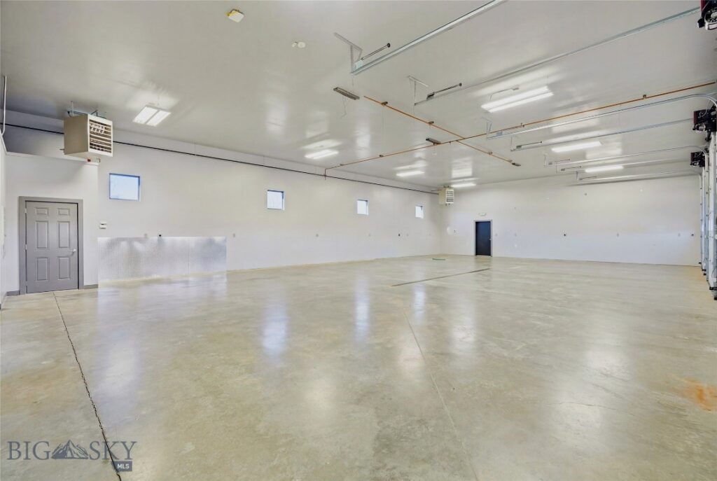 2777 N 7th Avenue, Bozeman MT 59715