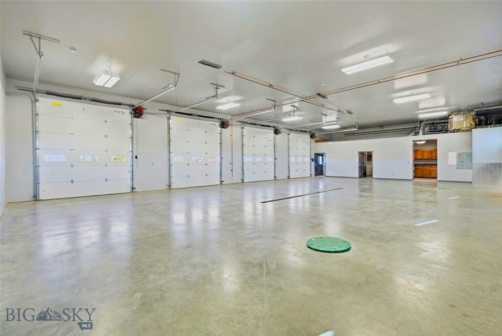 2777 N 7th Avenue, Bozeman MT 59715